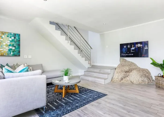Rocha - Chic 150m To Pool Roof Deck Holiday home Tucson
