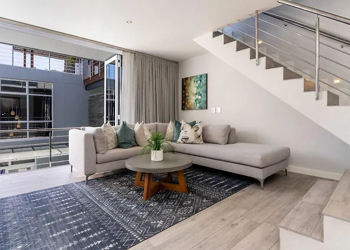 Holiday home Rocha - Chic 150m To Pool Roof Deck *
