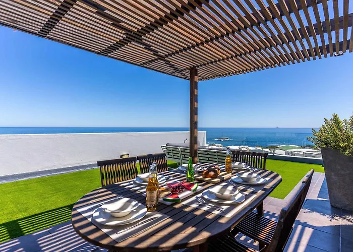 Holiday home Rocha - Chic 150m To Pool Roof Deck *
